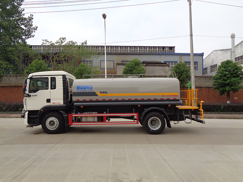 XZL5187GPS6ZZ型綠化噴灑車(chē)